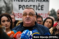 Otac nastradalog Dženana Memića Muriz Memić nakon oslabađajuće presude; 24. novembar 2022.