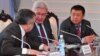 Лидеры коалиционных фракций Омурбек Текебаев, Феликс Кулов и Чыныбай Турсунбеков.