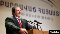 Armenia - Gagik Tsarukian speaks at a congress of his Prosperous Armenia Party in Yerevan.