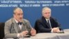 Министр иностранных дел Армении (справа) и вице-преьмер, глава МИД Чехии Карел Шварценберг во время совместной пресс-конференции, Ереван, 11 апреля 2013 г. 