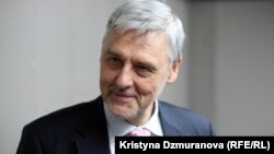 Українська влада мала б вирішити ті питання, щодо яких лунає критика на її адресу – Таурантас