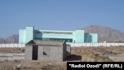 The extremist group Islamic State claimed the riot broke out after one of its "soldiers" attacked a prison guard. 