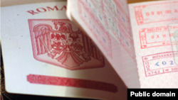 Moldova - Romanian passport, 2009