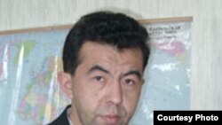 Саясат таануучу Нур Омаров
