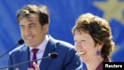 Catherine Ashton cu președintele Saakashvili la conferința de presă de la Batumi