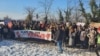 Студентите во блокада на протестот пред зградата на Радио и телевизија Војводина на 27 декември 2024 година