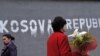 Grafite me mbishkrimin "Kosova Republikë", të shkruara nga Lëvizja Vetëvendosje, në kundërshtim të marrëveshjeve për fusnotën. 