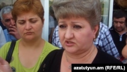 «Կիլիկիա» առեւտրի կենտրոնի աշխատակիցները պահանջում են բացել իրենց տաղավարները