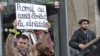 Un flashmob cu genericul ,,Nu discriminării! Toţi pentru egalitate.&rdquo;