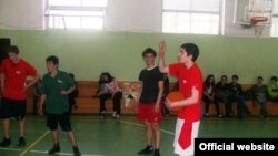 "Спорт" заменил уроки физкультуры в школах страны