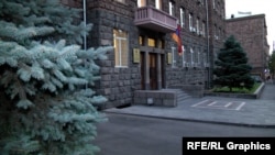 Armenia's National Security Service says that dozens of servicemen may have been involved with the spy network. (file photo)