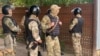 Російські силовики провели обшуки в будинках кримчан. Кадри з місць подій (відео)