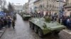 У Львові пройшли Маршем захисників на честь Збройних сил України (відео)