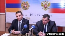 Артак Закарян (слева) и Леонид Слуцкий