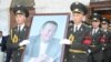 Белгилүү журналист, коомдук-саясий ишмер Мелис Эшимкановду акыркы сапарга узатуу. 18-сентябрь, 2011.