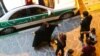 "Тарғиби рақсҳои ғарбӣ" чанд ҷавони эрониро пушти панҷара бурд