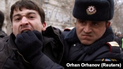 Нааразылык акциясынан бир көрүнүш