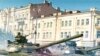 Війська техніка на Хрещатику (архівне фото)